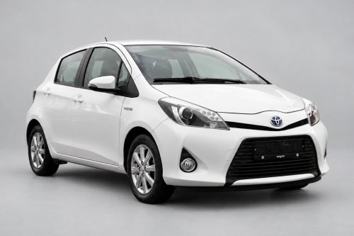 toyota-yaris-1-5-hybrid-lounge